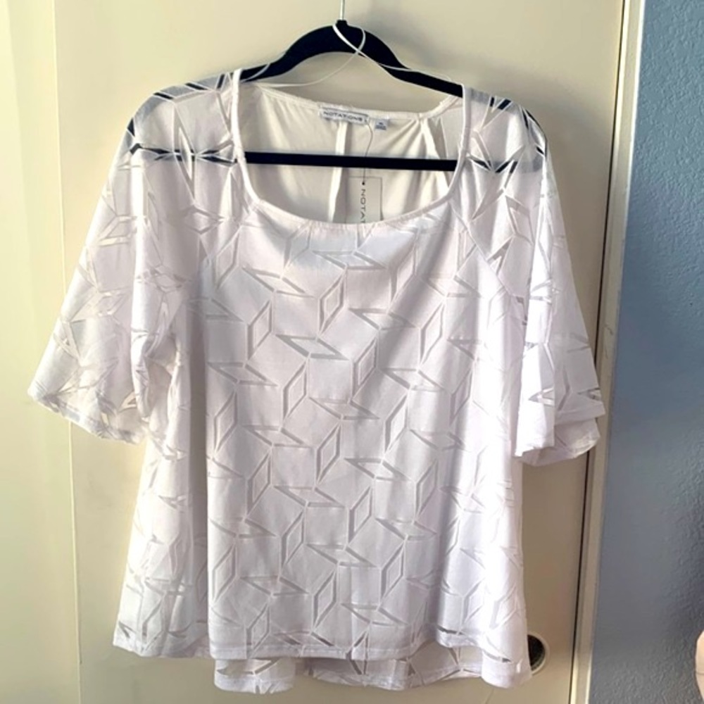 NEW.. Woman’s Blouse..
